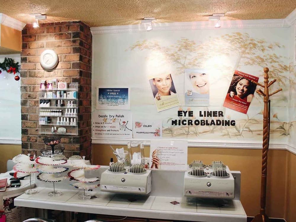 Twinkling Nails in Ambler, PA 19002